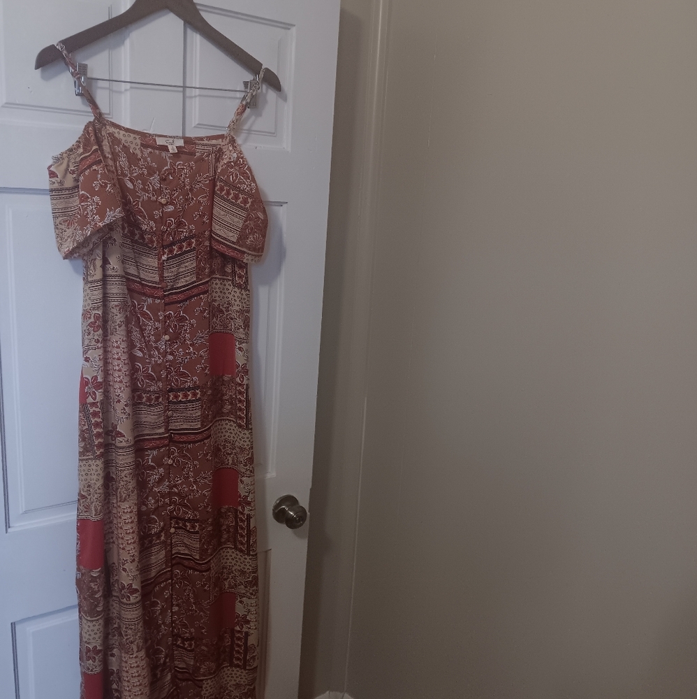 Patchwork Buttom Maxi Dress